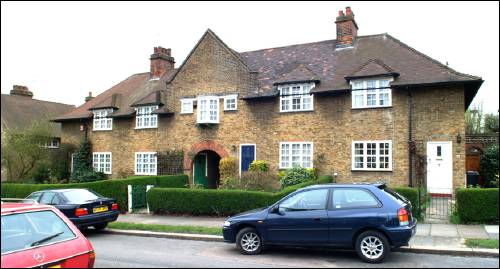 23 Asmuns Place view